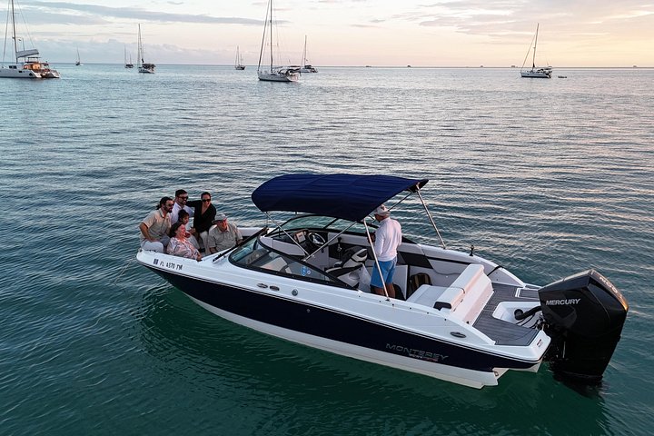 1 hour Miami Private Boat Ride with experienced captain photo 3