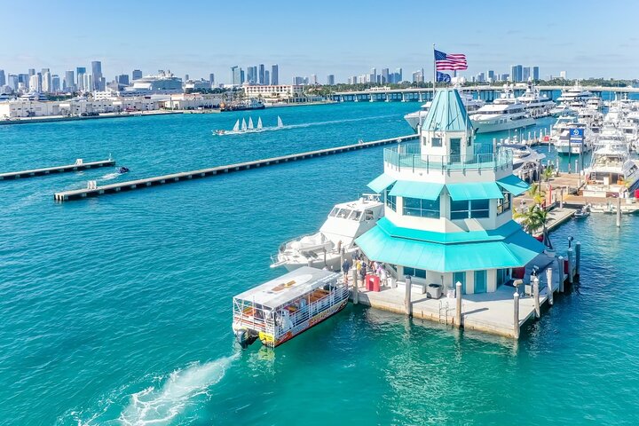 Maimi Water Taxi on Biscayne Bay to & from South Beach photo 3