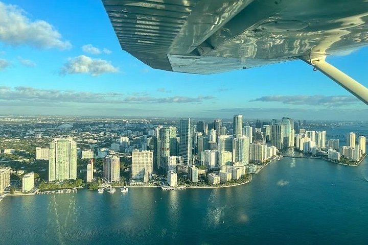 Miami Beach: Luxury Plane Tour with Free Champagne photo 4
