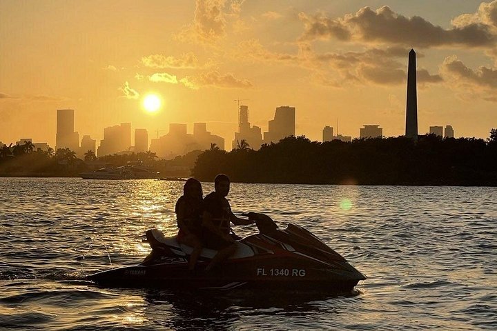 Miami Biscayne Bay Jet Ski Tour photo 4