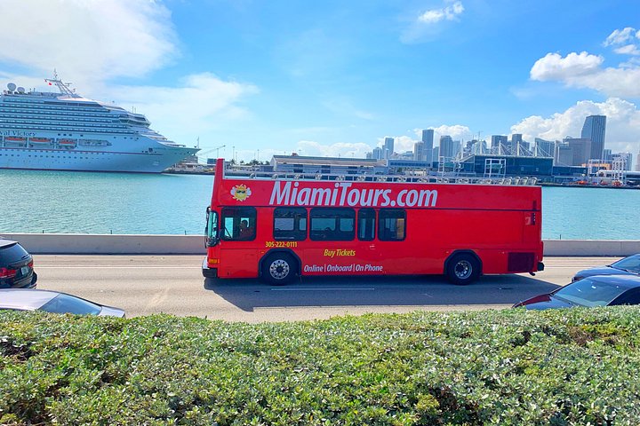 Miami: City Tour, Biscayne Bay Cruise and Everglades Airboat Ride
