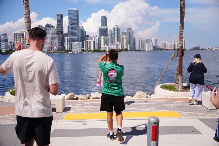 Miami City Tour with Free Souvenir Photo 5 in 1 Experience photo 3