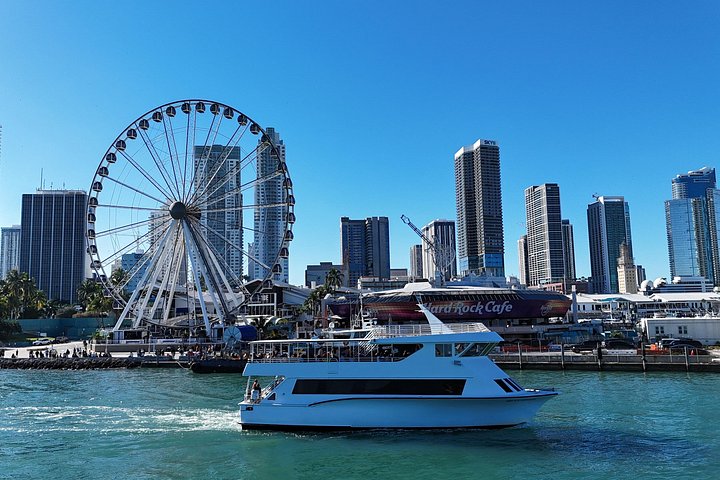 Miami Millionaires Sightseeing Cruise photo 2