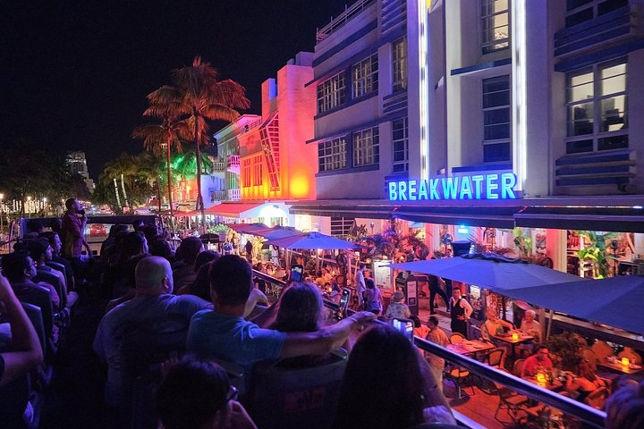 Miami: Open-top Bus Sightseeing Night Tour with Live Guide photo 4