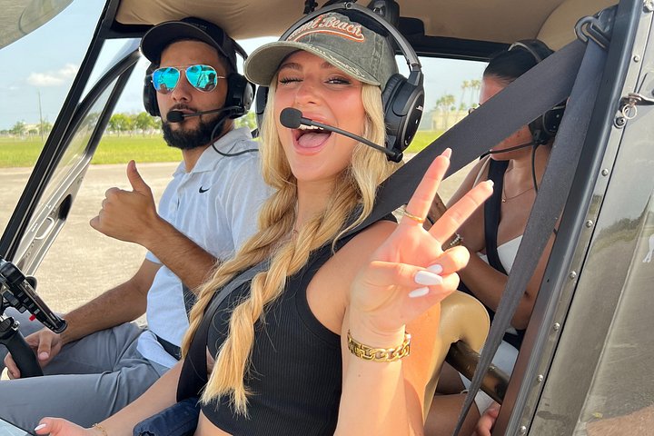 Miami Private Helicopter Tour for 3 Passengers photo 2