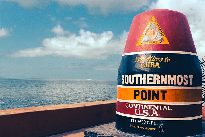 Miami to Key West Day Trip with Boat Activities photo 3