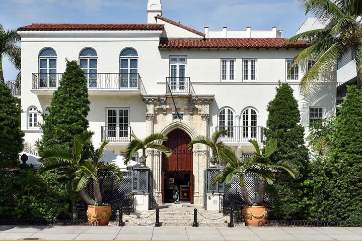 Private Group Art Deco & History Bike Tour with Local Historian photo 4