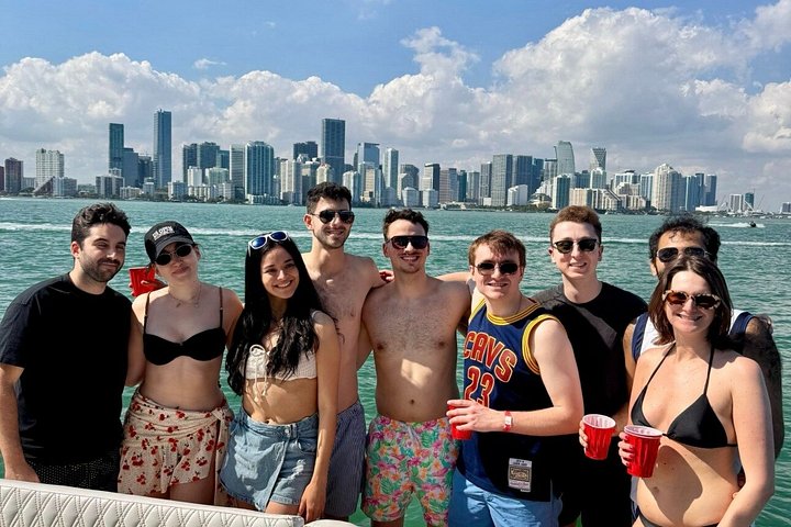 Private Luxury Yacht Cruise in Miami with 2 Free Jetskis photo 3