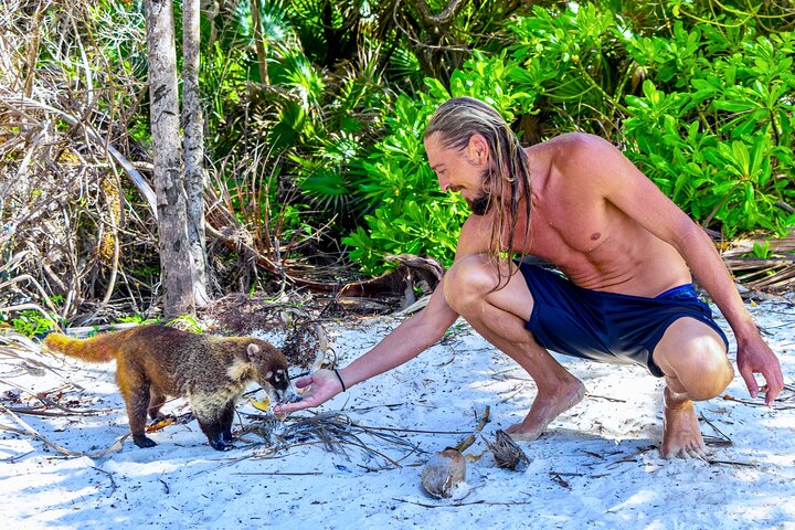 Raccoon Island Private Boat Charter Experience from Miami photo 4