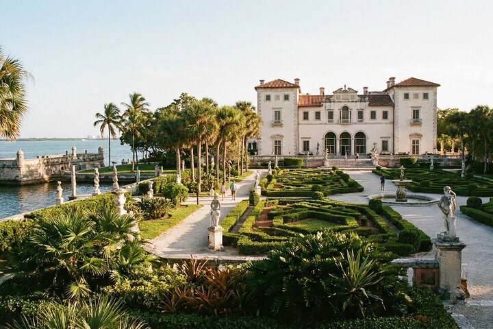 Self Guided Walking Tour at Miami photo 2