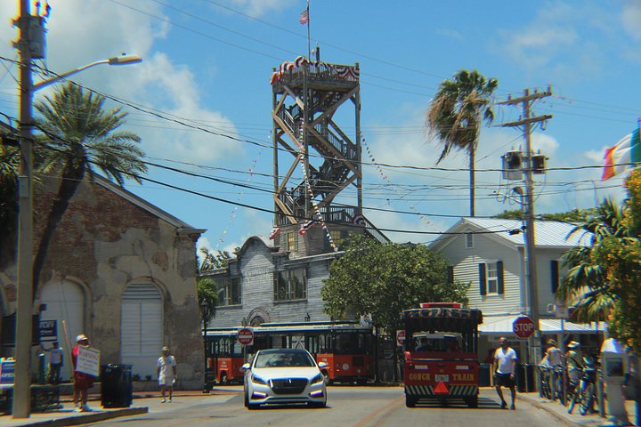 Small-group private Key West tour with expert guide photo 3
