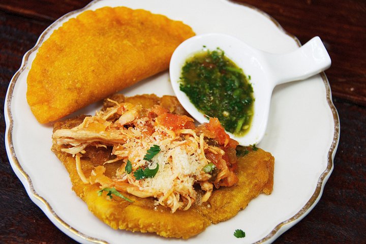 South Beach Cultural Food and Walking Tour photo 3
