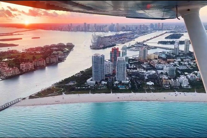 South Beach Miami Aerial Tour : Beaches, Mansions and Skyline photo 3