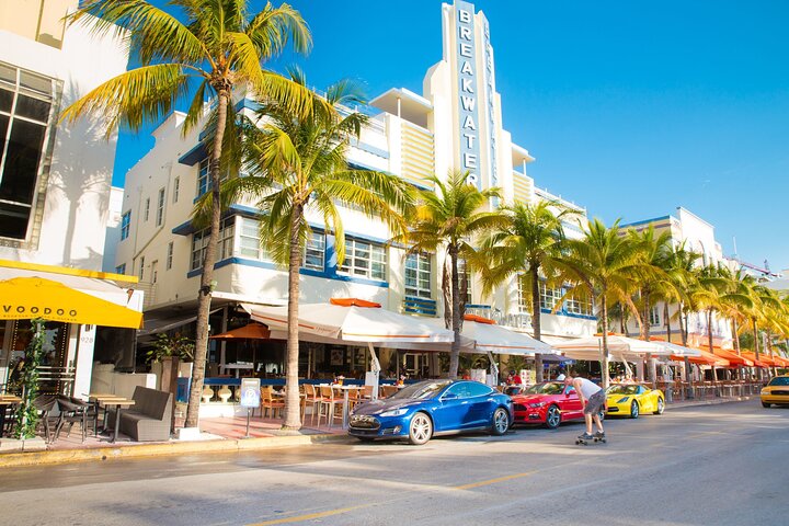 South Beach Top Highlights Tour with Lincoln Rd and Espanola Way