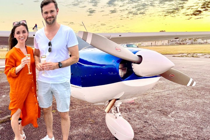 Sunset Miami Beach: Private Luxury 50-Min Airplane Flight Tour photo 3