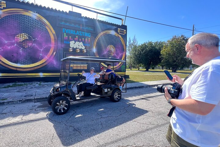 Wynwood Graffiti Golf Cart Small-Group Tour photo 2