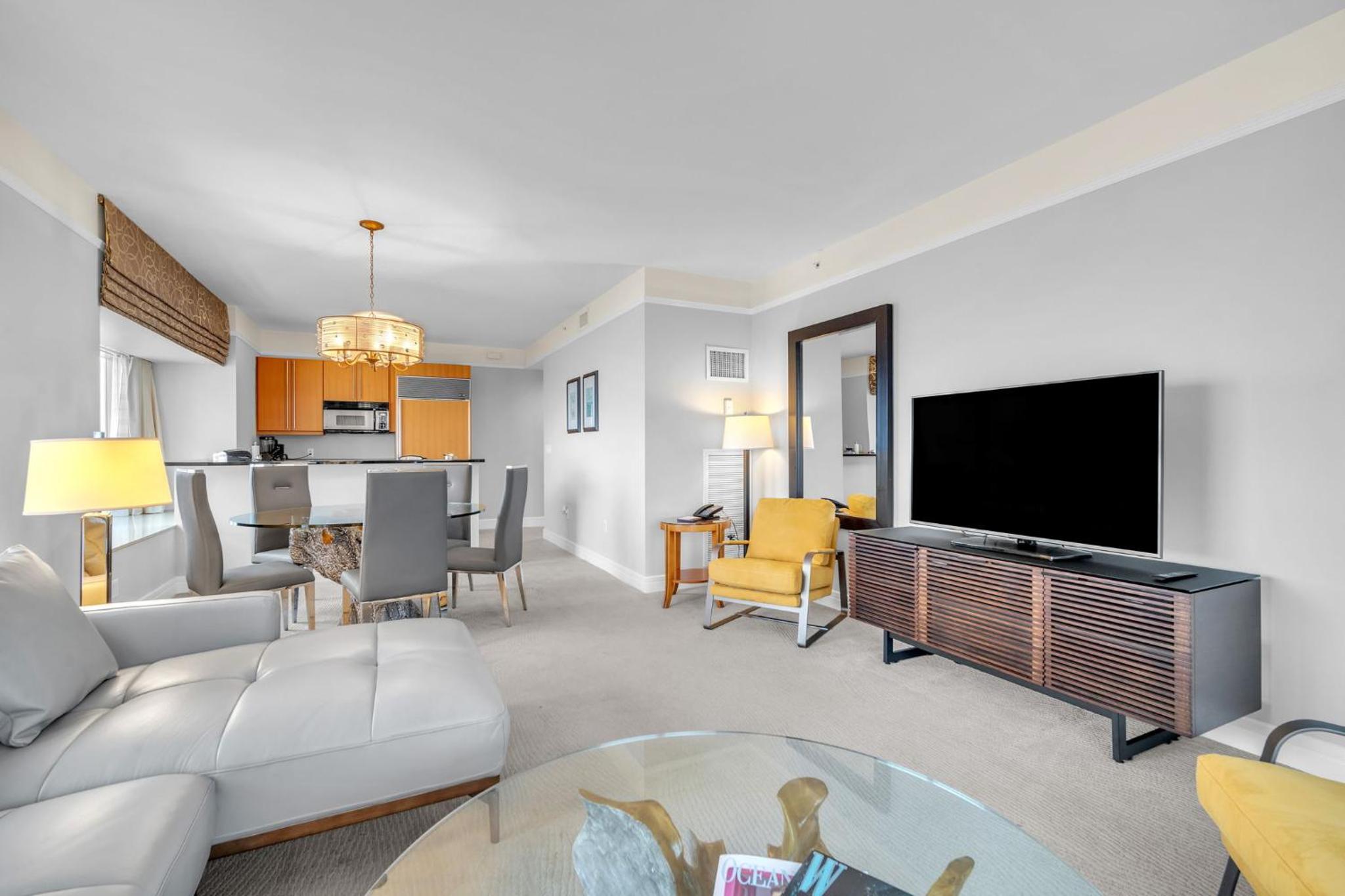 2 Bedroom OR King Studio Suites Four Seasons Hotel Miami Free Wi-Fi & Free Parking photo 4