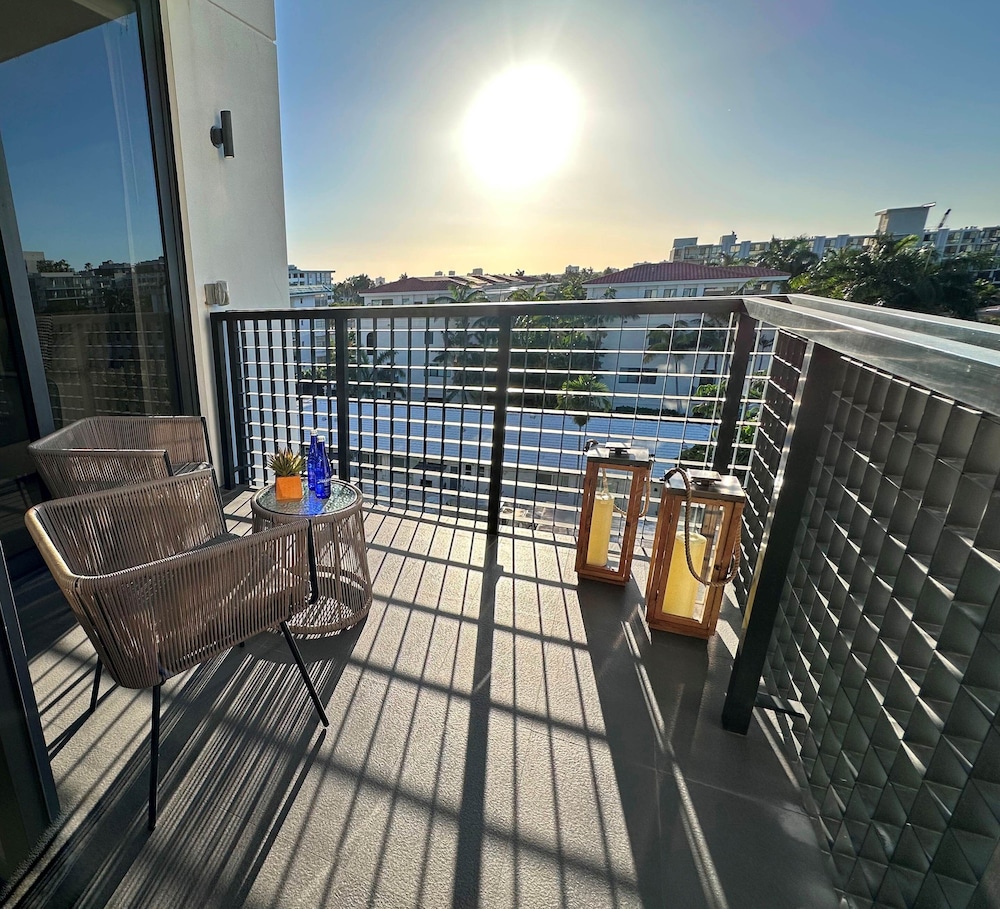 Bay Breeze Premium Apartments By Eskape Collection photo 4