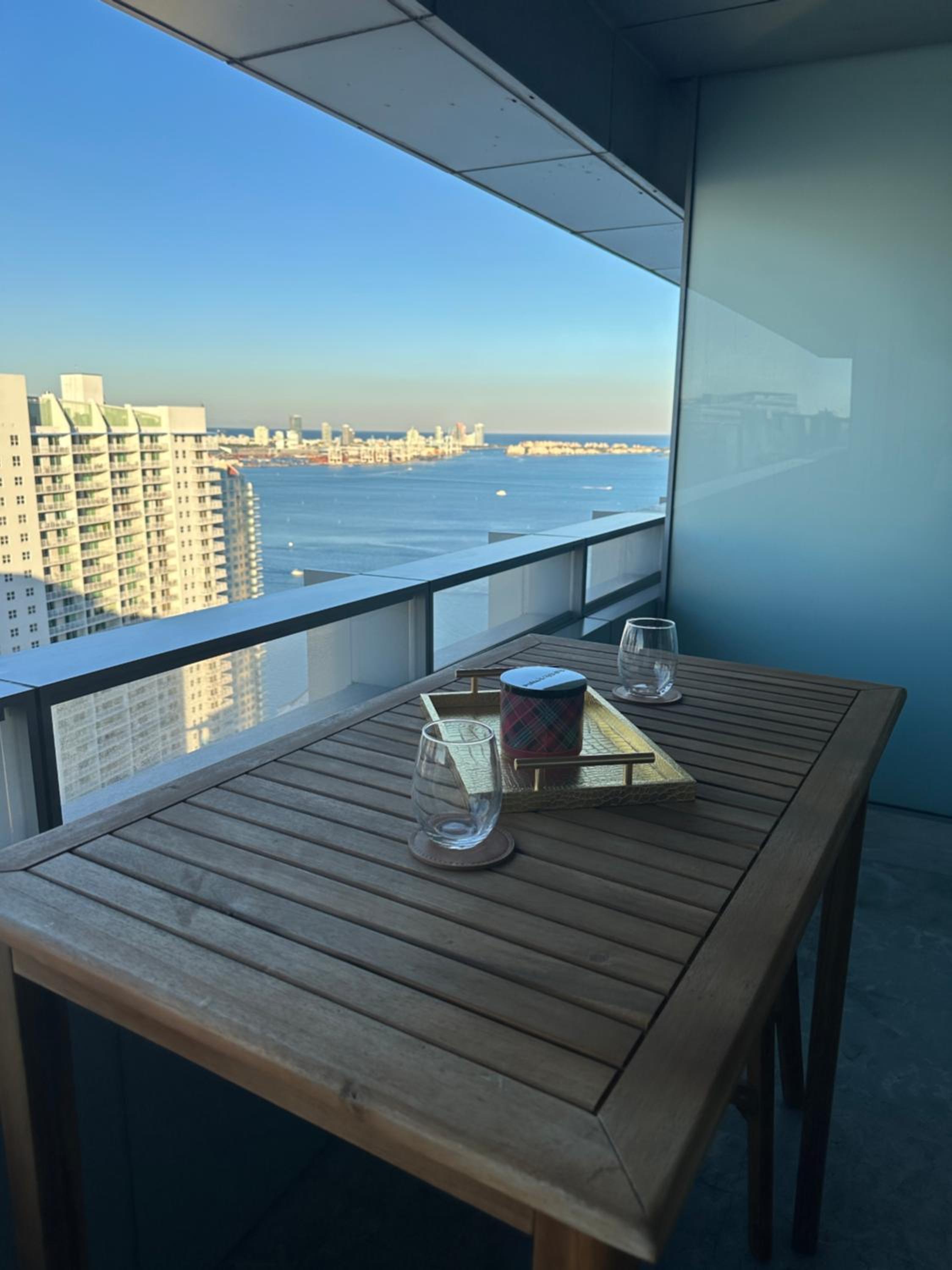 Brickell Arch Residences Free Parking by Palermo Home Miami photo 4