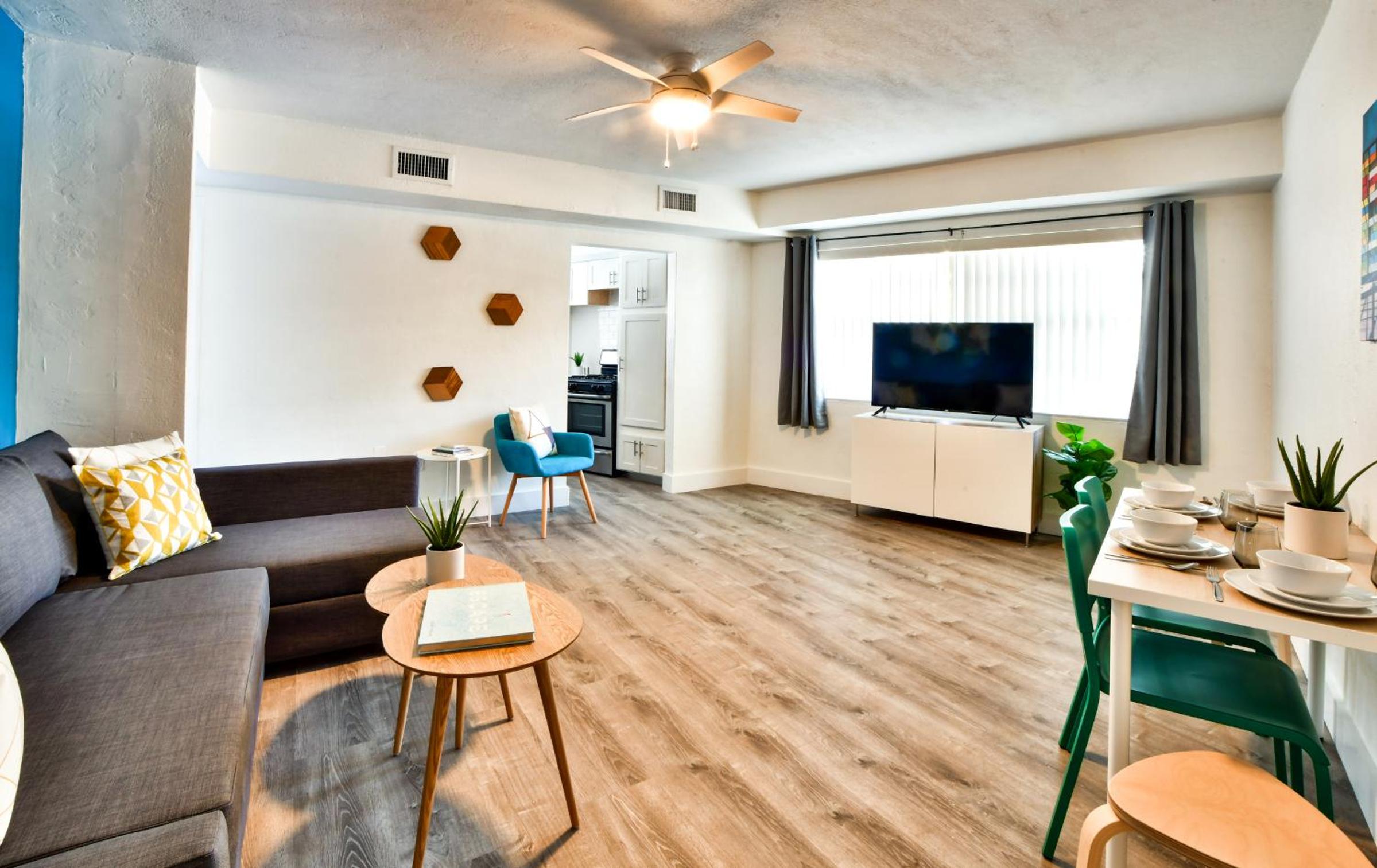 Broadwaysuites Downtown By RocketStay photo 4
