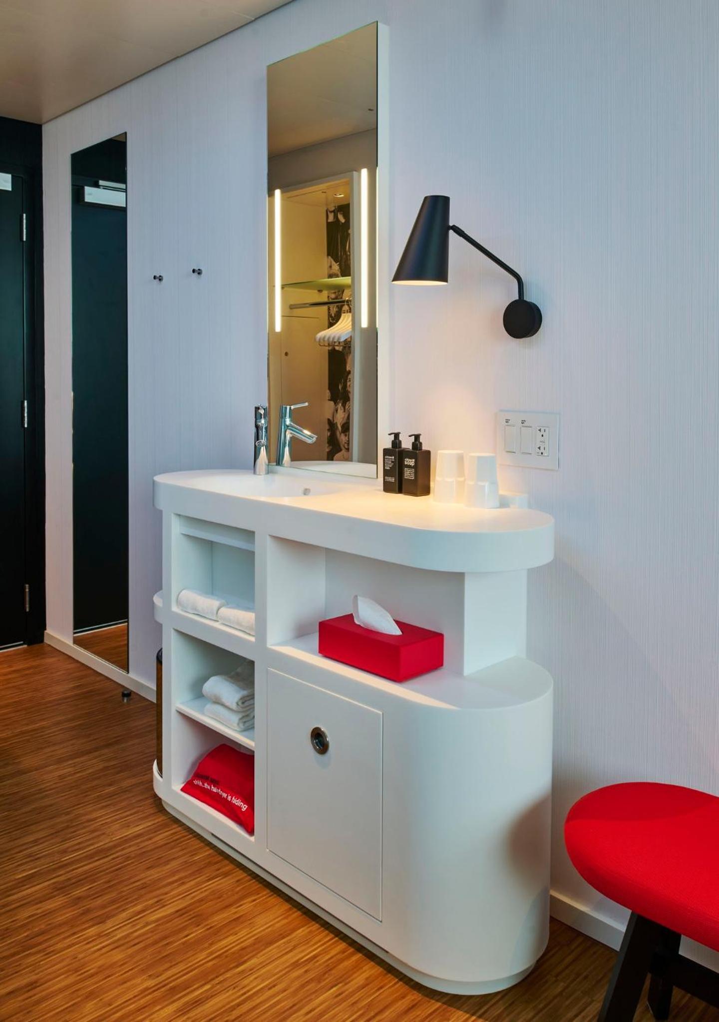 citizenM Miami South Beach photo 2
