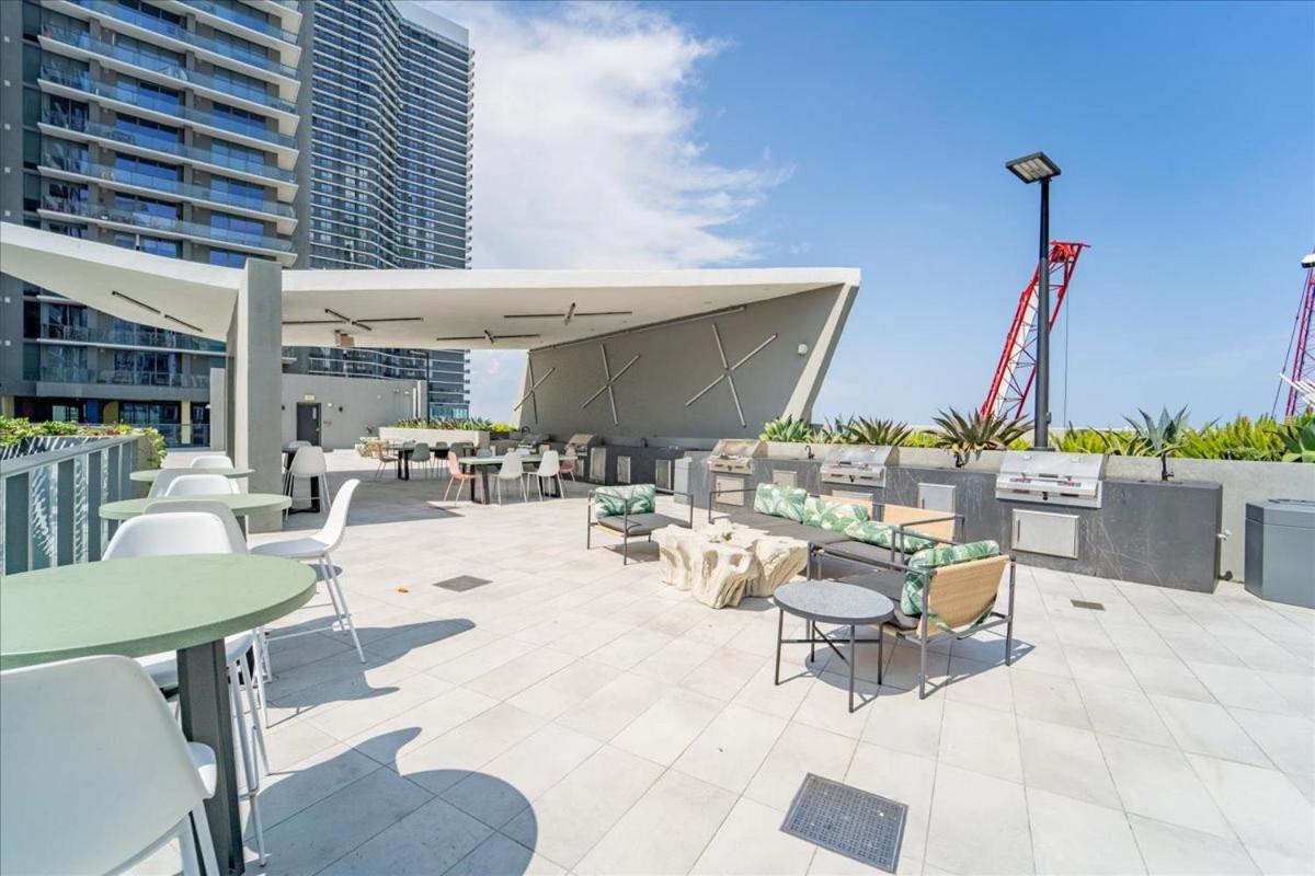 Devereaux Miami 2 Bedroom, 1 Bedroom, and Studio Condos with Balconies photo 5