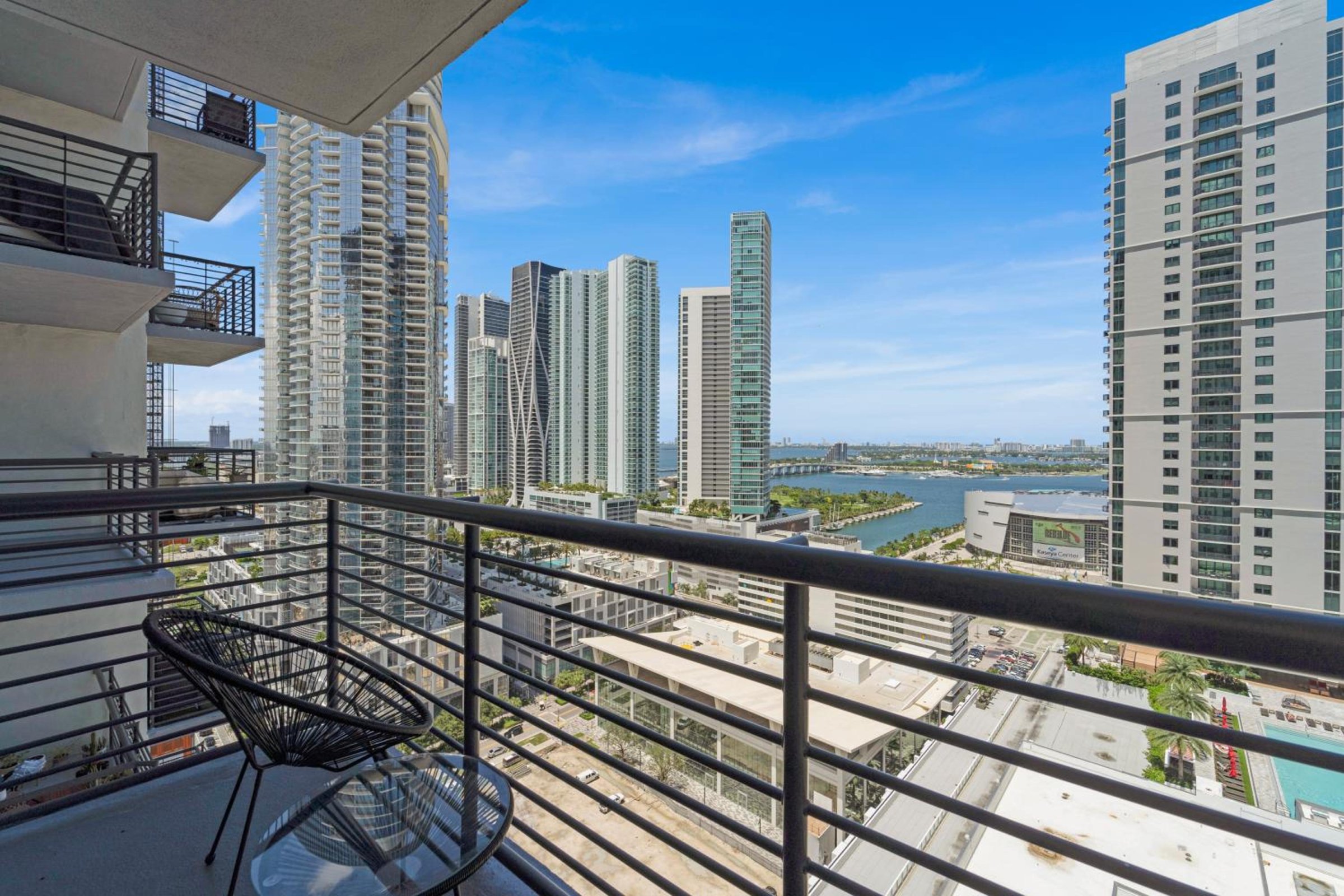 Devereaux Miami Luxury One-Bedroom and Studios photo 3