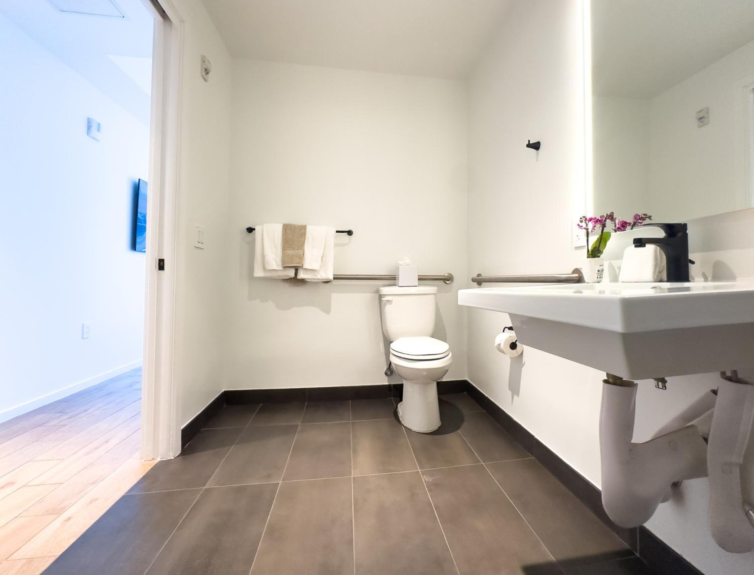 Downtown by Miami Vacation Rentals photo 3