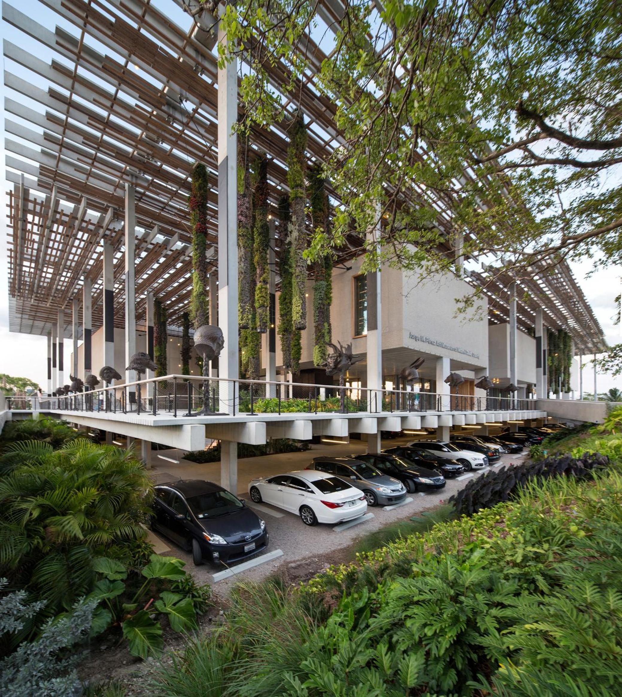 Downtown by Miami Vacation Rentals photo 5