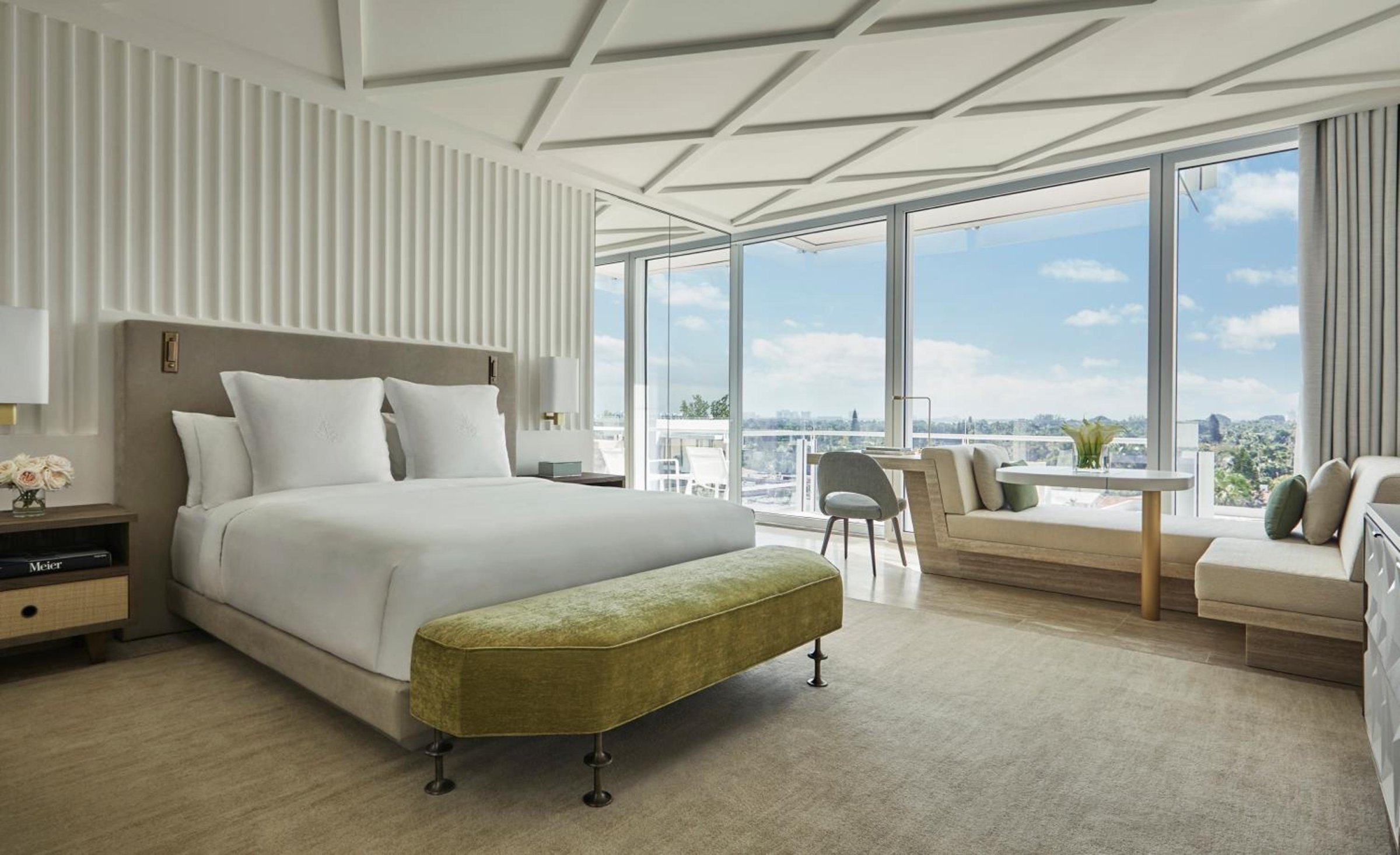 Four Seasons Hotel at The Surf Club photo 4