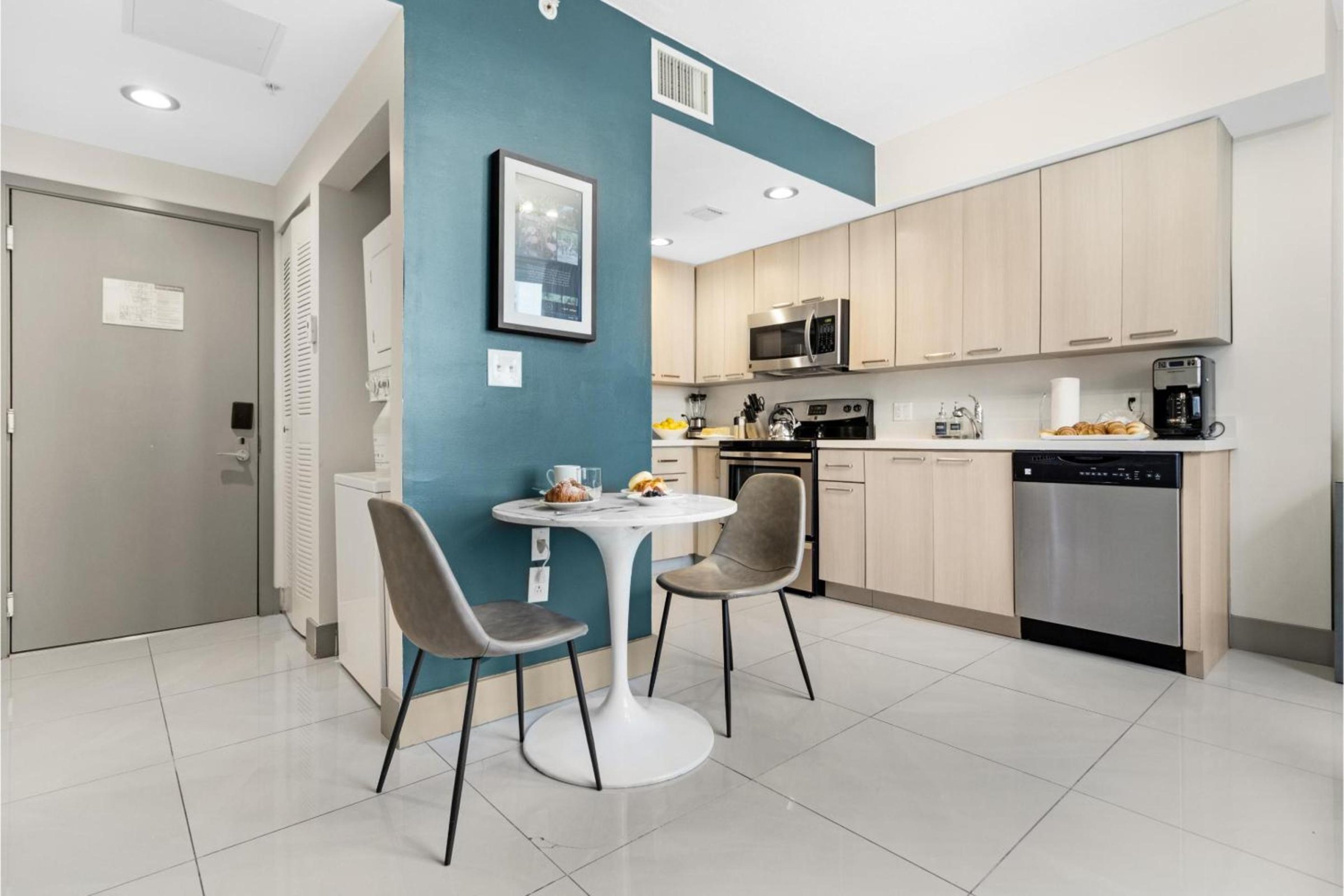 Habitat Residence photo 3