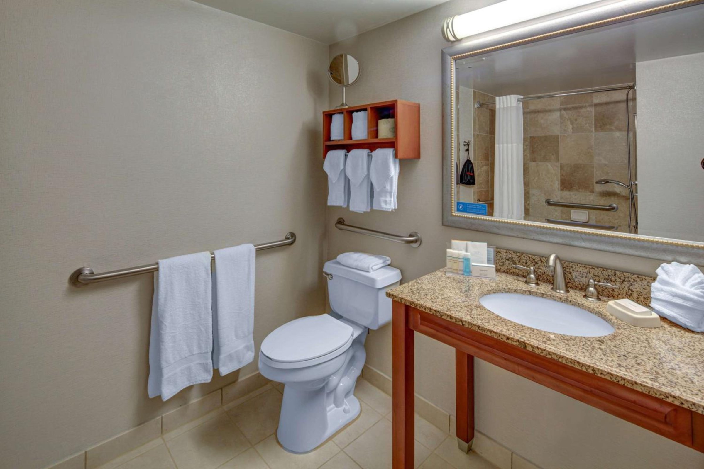 Hampton Inn Miami-Coconut Grove/Coral Gables photo 5