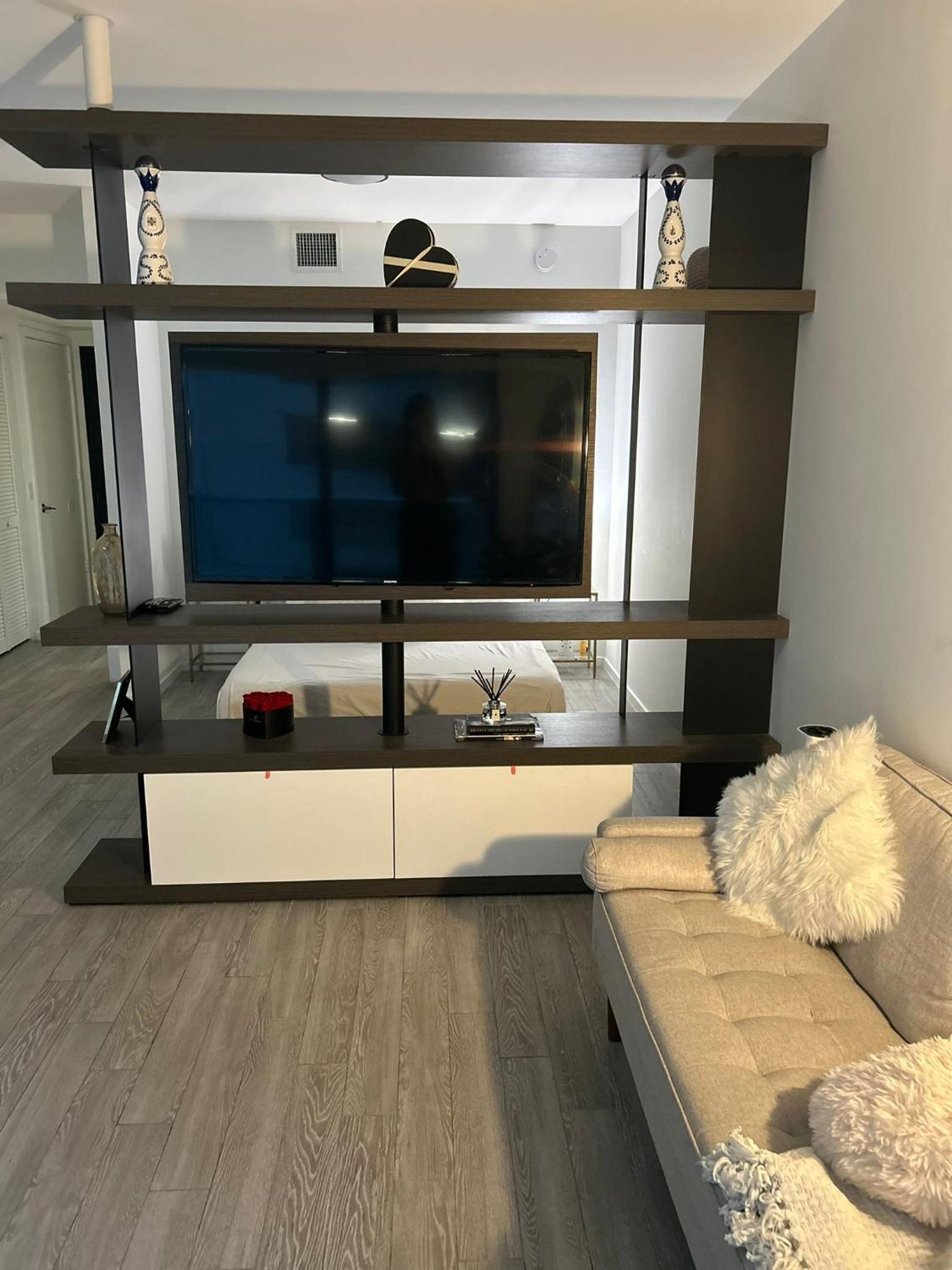 Lovely Condo Unit photo 3
