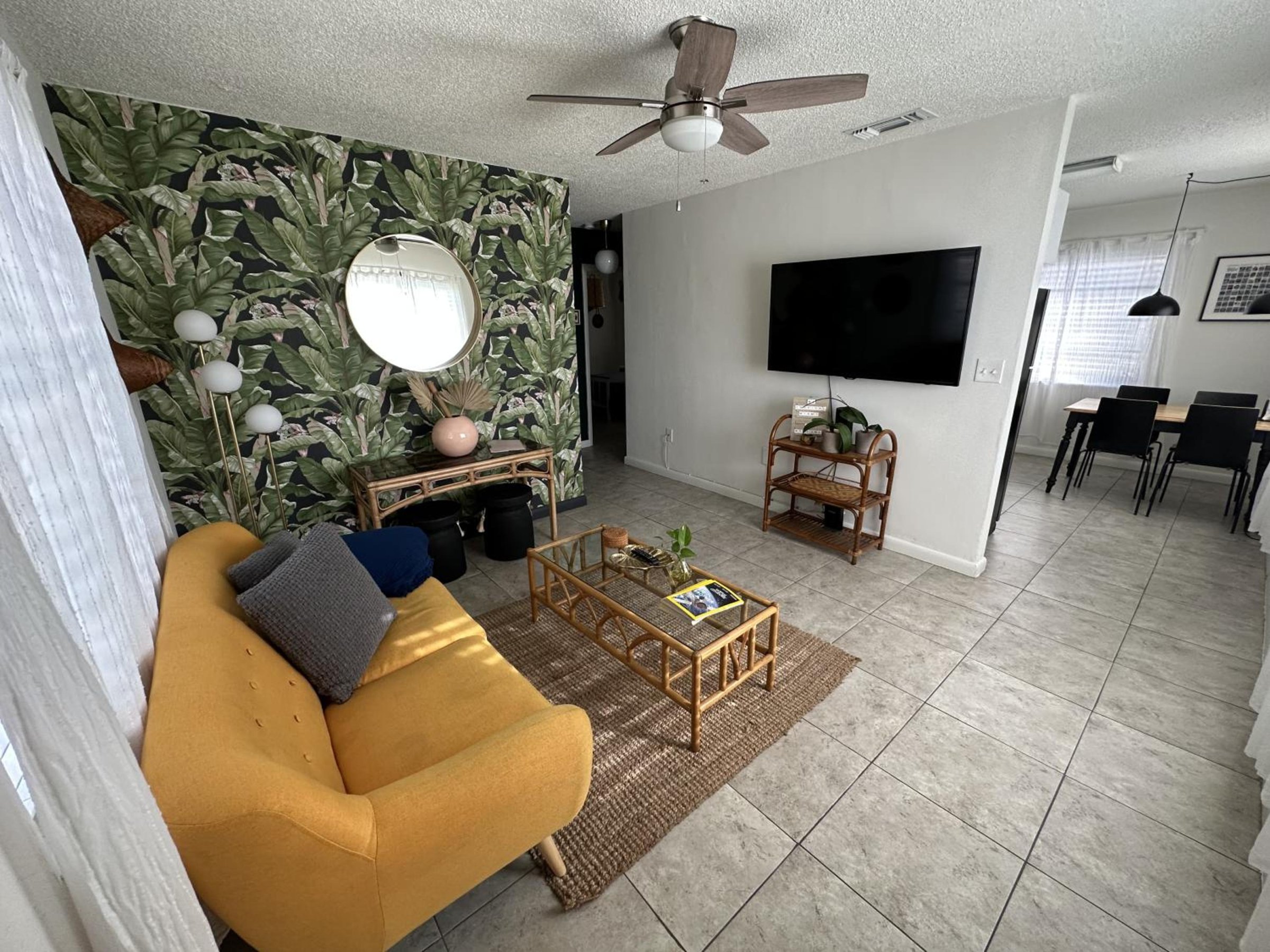 Miami's Cozy Tropical Getaway photo 3