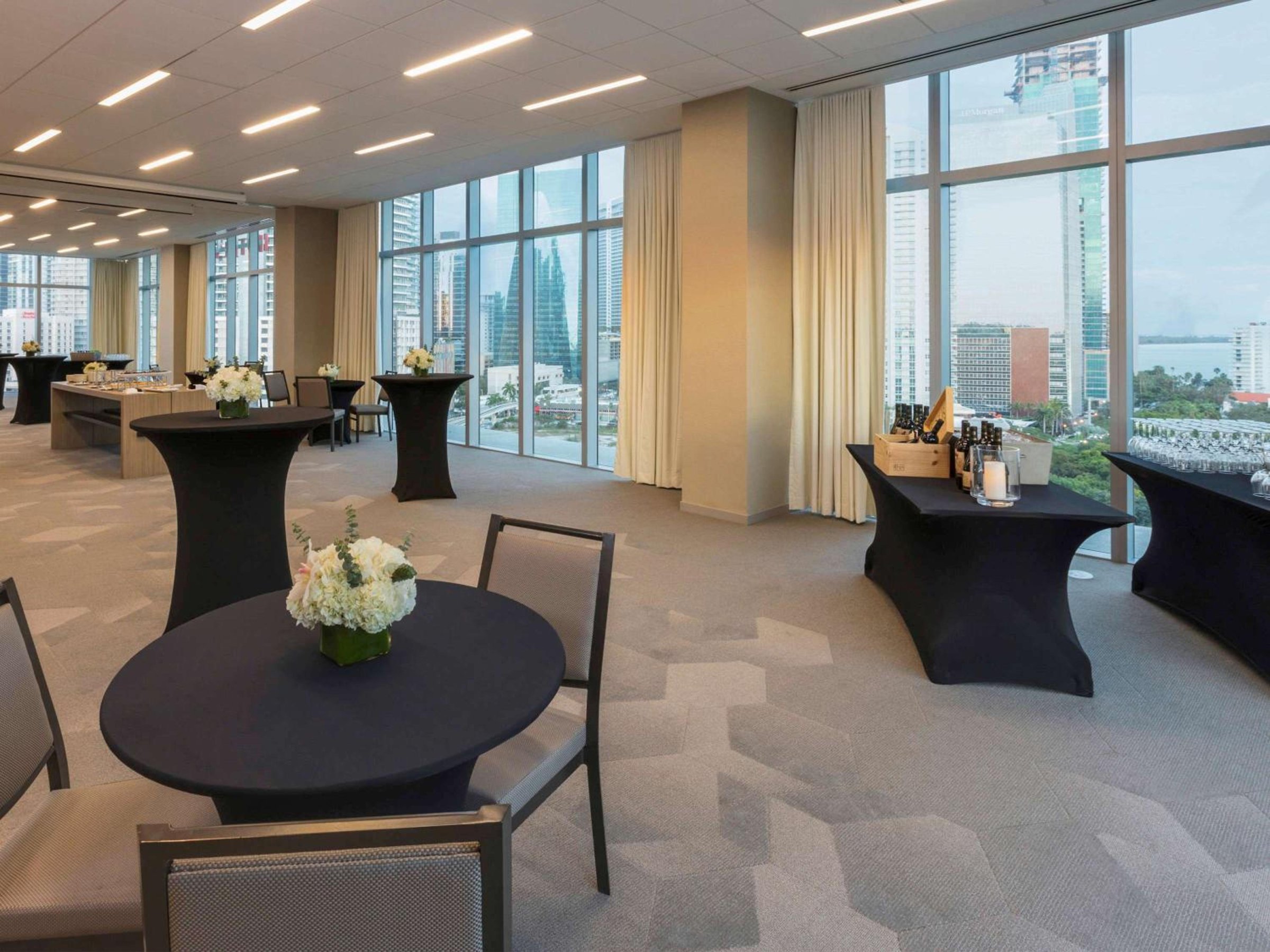 Novotel Miami Brickell photo 2